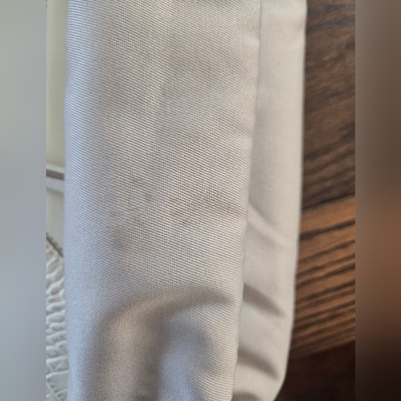 Elegant Cream and Tan Shoulder Bag - Picture 11 of 11